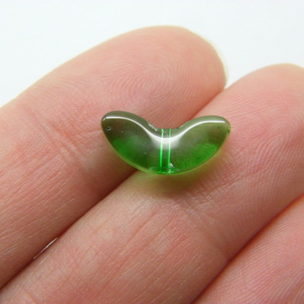 20 Stem leaves flower beads green glass L159