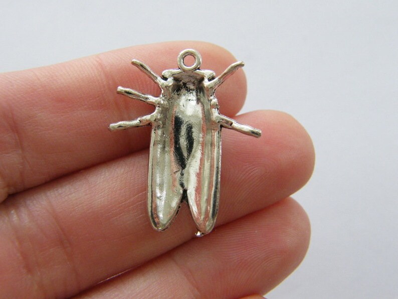 BULK 30 Insect cicada pendants antique silver tone A1000