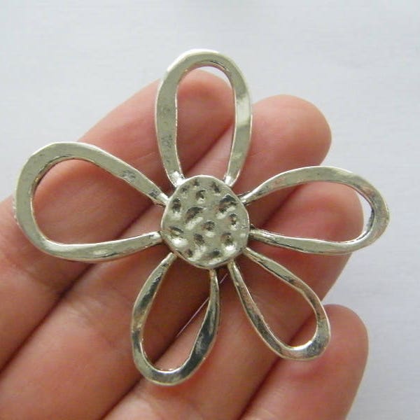 BULK 10 Flower pendant connector antique silver tone F228