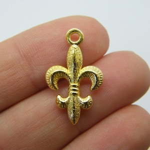 10 Fleur de lis charmeert goudtint WT99