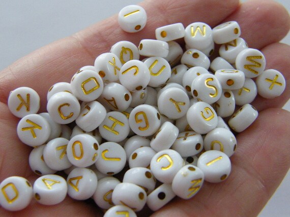 アルファベットビーズ100個（白と金）ランダムビーズ AB101 - Etsy 日本