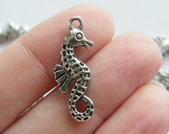 8 Seahorse charms antique silver tone FF178