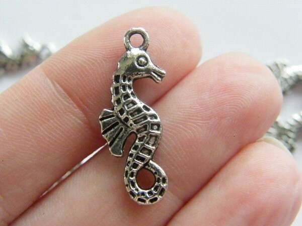 【税込?送料無料】 Seahorse Charm - Etsy シルバー