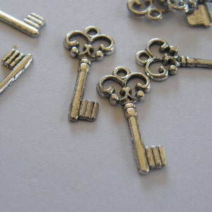 16 Key charms antique silver tone K4 image 4