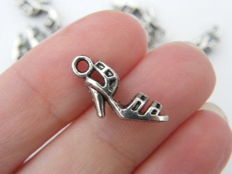 BULK 50 High heel shoe charms antique silver tone CA190 Etsy