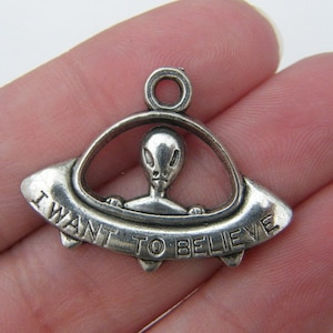 BULK 20 UFO pendants antique silver tone P169