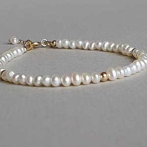 14K Gold Filled Pearl Bracelet: Dainty Cultured Pearl Jewelry