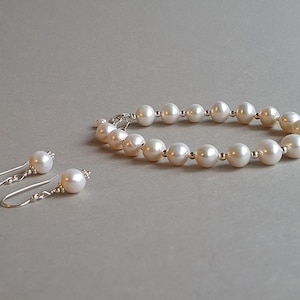 Sterling Silver Cultured Pearl Jewelry Set: Bracelet & Earrings