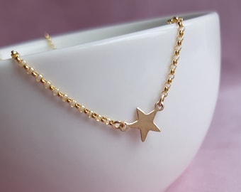 Gold star necklace, minimalist necklace, gift for her, minimalist jewelry, gold chain necklace