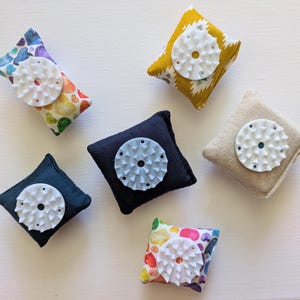 Hand Akupressur Skill Mini -  ergonomisch, effektiv, starke Sensorik, zur Stressreduktion, sehr gut bei mittlerer bis hoher Anspannung,