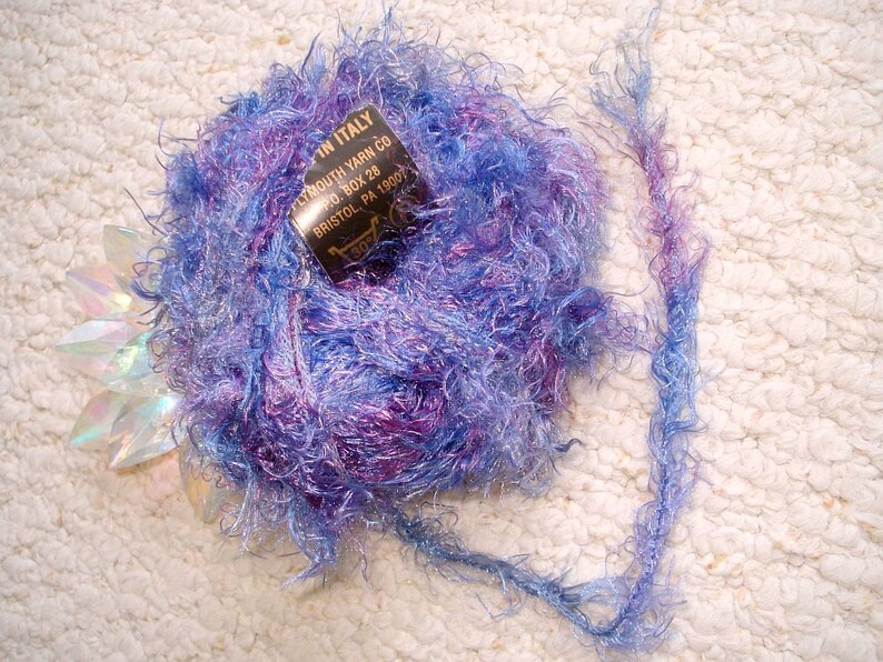 Short Curly Eyelash Yarn Made in Italy 1 ball
