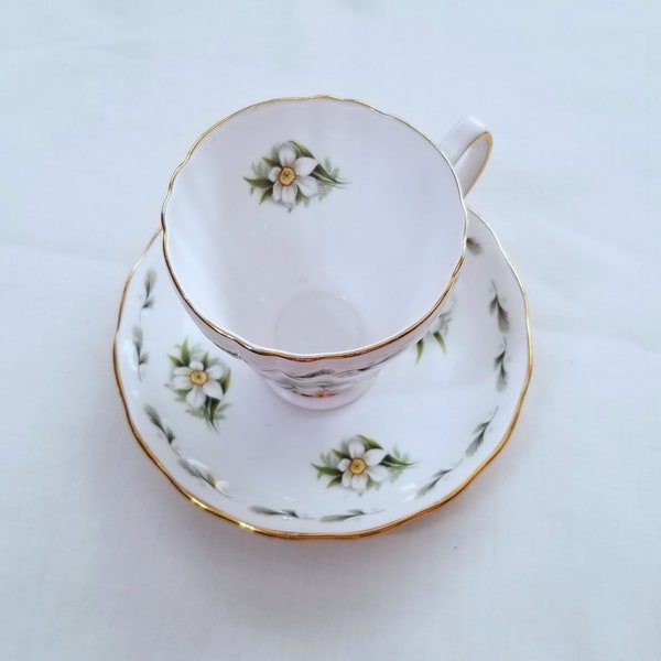 Royal Vale White Flower Tea Cup and Saucer Set, Gold Trim, Dogwood Flowers Pattern #7955 Vintage Bone China Cup and Saucer