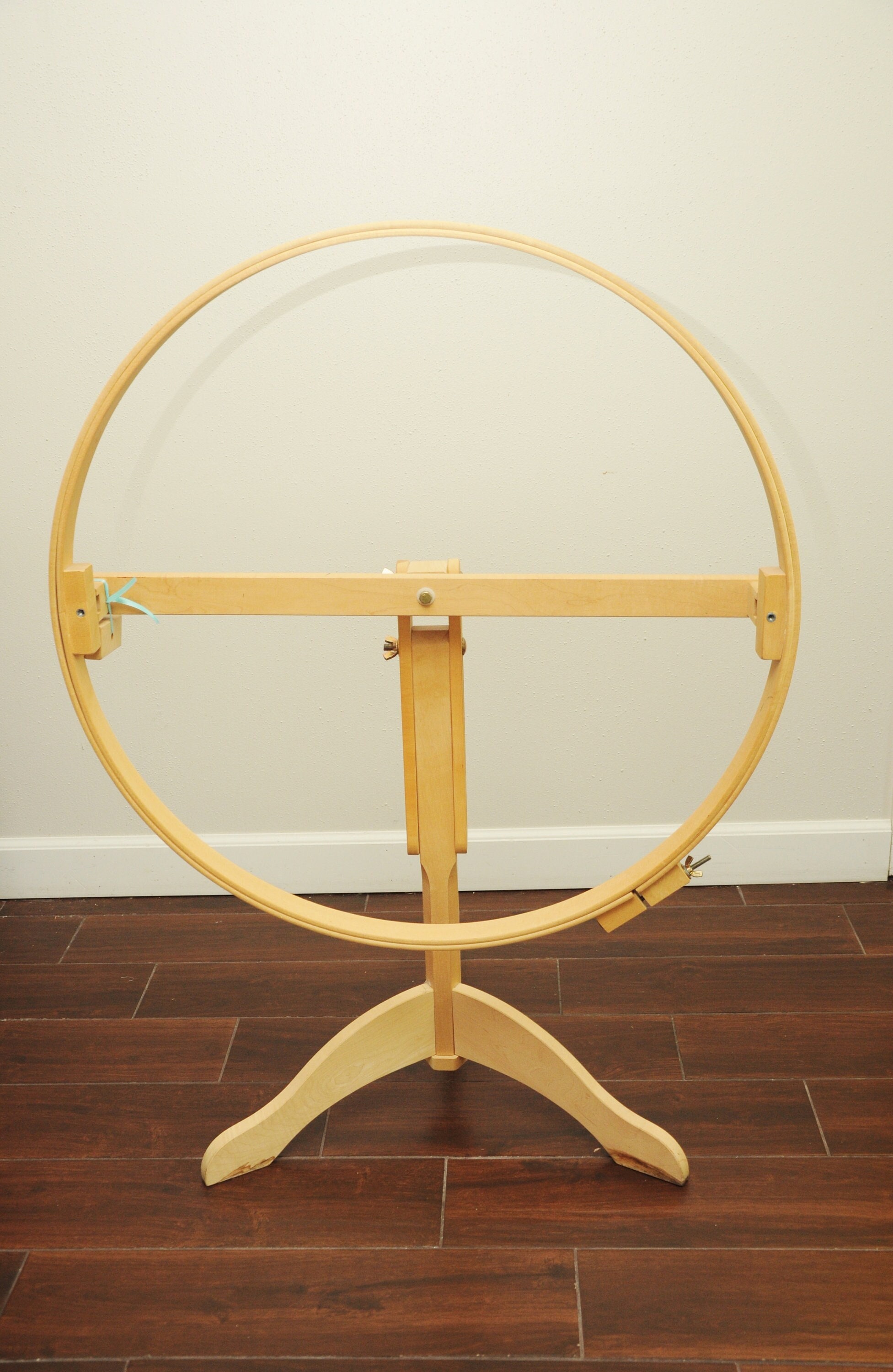 Hinterberg 22” Solid Oak Quilting Hoop With Stand for Sale in Bellevue, WA  - OfferUp