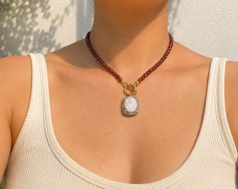 Natural Red Agate Shell Carved Little Angel Pendant Necklace | Exquisite Handmade Beads | Unique Heartfelt Gift | Elegant Spiritual Jewelry