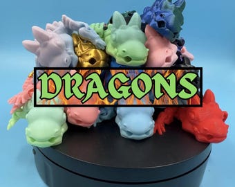 Portachiavi a forma di drago divertente (piccolo, articolato, compagno di zaino, animaletto da tè, giocattolo stimolante, ciondolo per borsa, gancio per borsa)