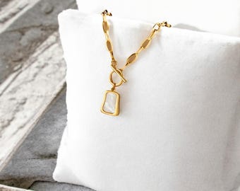 Geometric Trapezoidal Pearl Necklace - Stainless Steel Oyster Pendant - Elegant Gold Jewelry