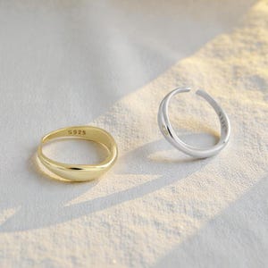 Unregelmäßiger Wellenring, Statement-Ring in Silber- und Goldfarbe, moderner Schmuck, Geschenk für sie