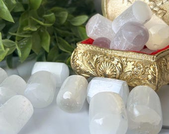 Pietre di selenite levigate – Cristalli curativi per la meditazione