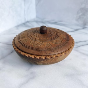 Vintage Hand-Carved Wooden Trinket Box with Intricate Geometric Lid - Round Lidded bowl - fall decor, hostess gift, teachers gift, boho