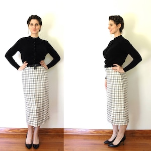 Plaid Pencil Skirt / 1980s Skirt / 80s Does 1950s High Waisted Black Cream and Plaid Silk and Rayon 50s Style Pencil Skirt