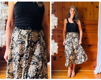 Vintage Dark Floral Midi Skirt / 1990s 90s Lily of the Valley Print Skirt