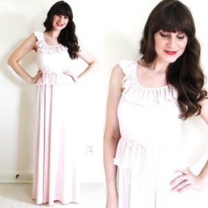 Vintage Maxi Dress/ 70s Maxi Dress / Light Pink Maxi Dress