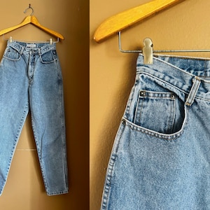 Vintage 1990s Denim / 1990s Jeans / 90s 1990s High Waisted High Waist Blue Denim Mom Jeans