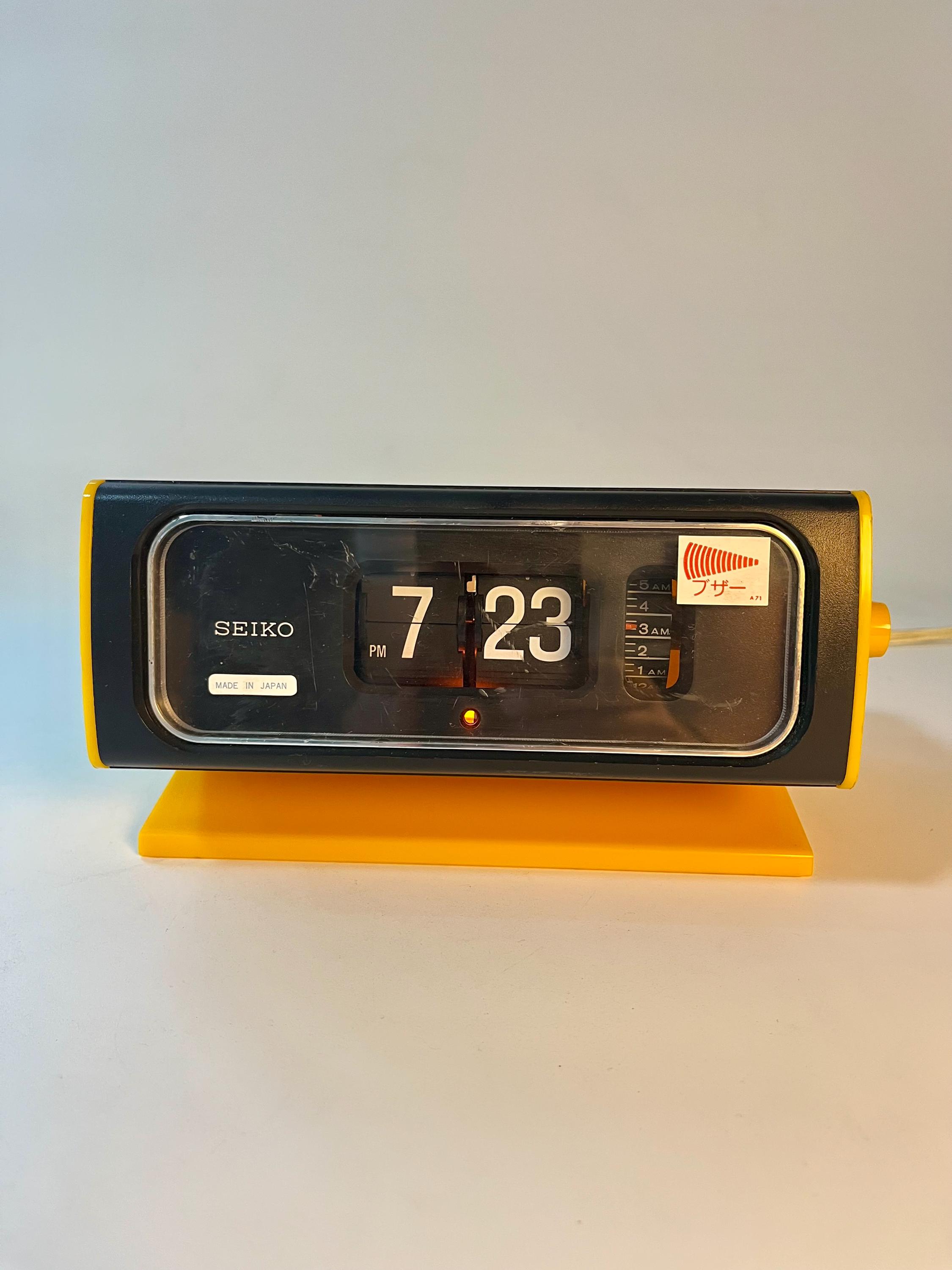 1970s Seiko Yellow Flip Clock – Mid Century Modern Alarm Clock - Etsy