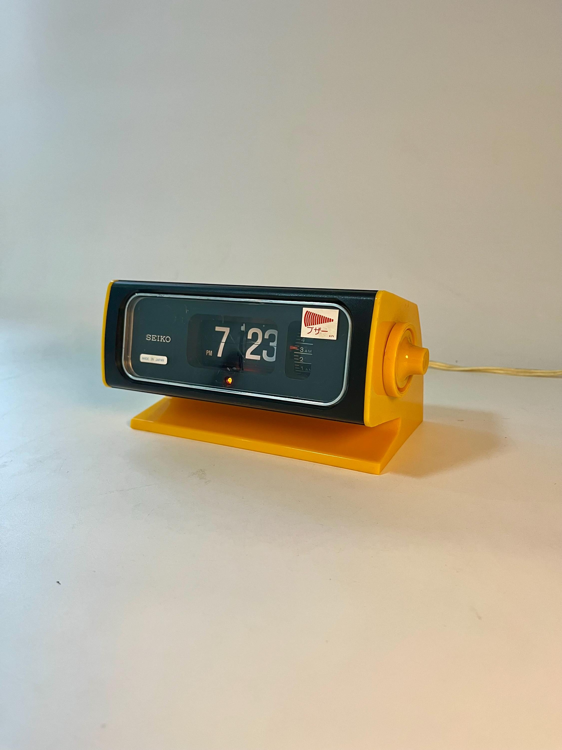 1970s Seiko Yellow Flip Clock – Mid Century Modern Alarm Clock - Etsy