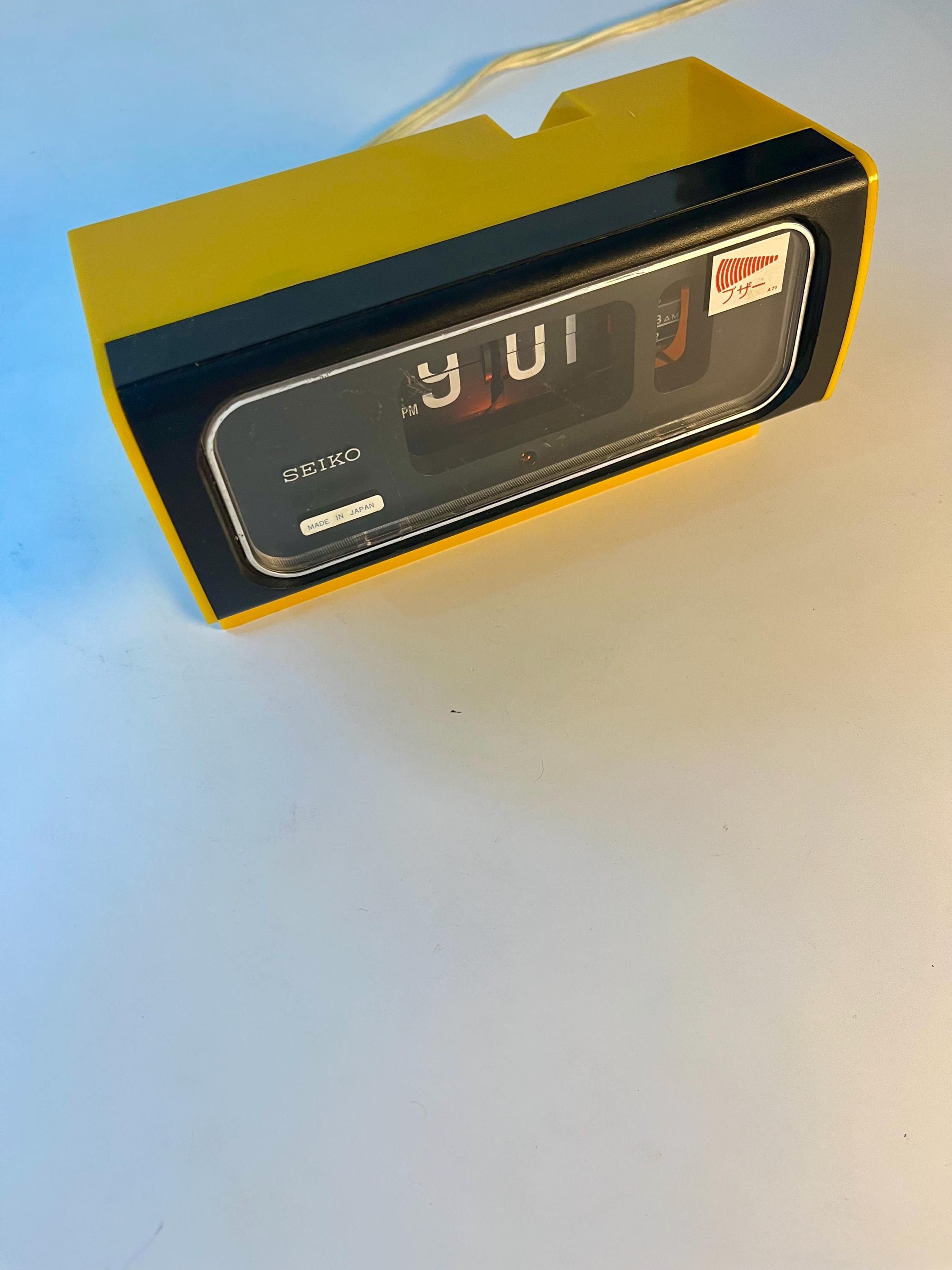 1970s Seiko Yellow Flip Clock – Mid Century Modern Alarm Clock - Etsy