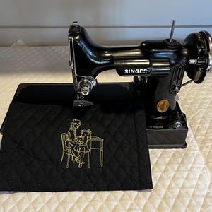 SALE--READY To SHIP --Bed Mat-Singer Mom) --Singer Featherweight 221/222 - Embroidered bed cover