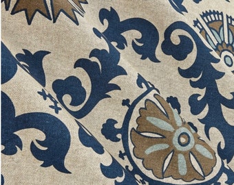 Blauer Stoff, Rosa indigo Laken Material. Blauer Blumenstoff, 138 cm breit, wird als lose Ware verkauft