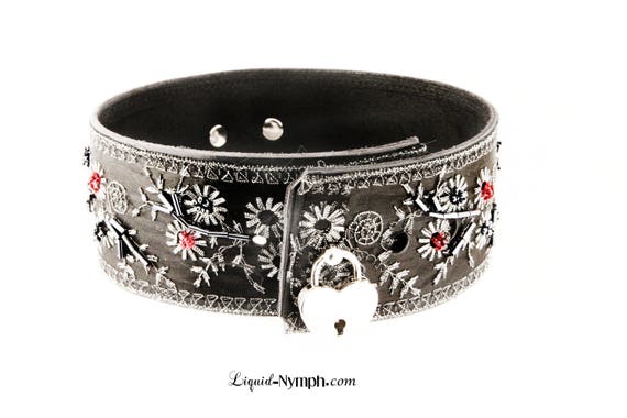 beautiful collar
