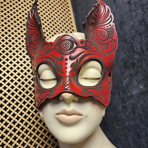Liebe Bunny Sexy Hase Bunny Ledermaske in Rot Leder Masquerade Laser Etched Maske Kostüm Fetisch Kinky Alice Wunderland