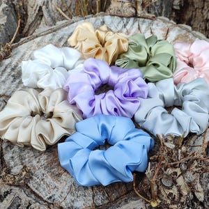 Premium Mulberry Silk Scrunchie / 100% Natural Handmade SILK / Regular Size / Perfect Gift for Her / Silk Scrunchies / Healthy Haircare
