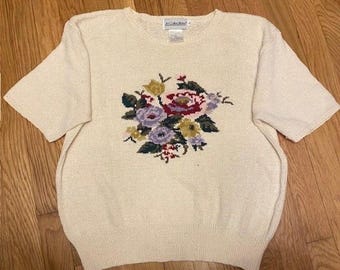 Vintage JH Collectibles Womens Large Ivory Short Sleeve Sweater Floral Pattern