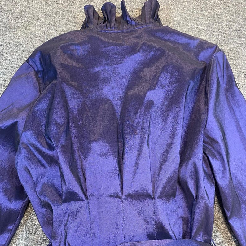 Adrianna Papell Vintage Iridescent Purple Ruffled Wrap Top Tie Belt Womens Small Bild 4