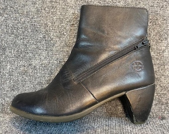 Vintage Rare Dr. Martens Gia Black Leather Womens 6 Heeled Ankle Booties Boots