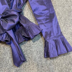 Adrianna Papell Vintage Iridescent Purple Ruffled Wrap Top Tie Belt Womens Small Bild 9