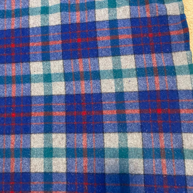 Vintage Pendleton 100% Virgin Wool Blue Plaid Fringe Throw Picnic Blanket Bild 5