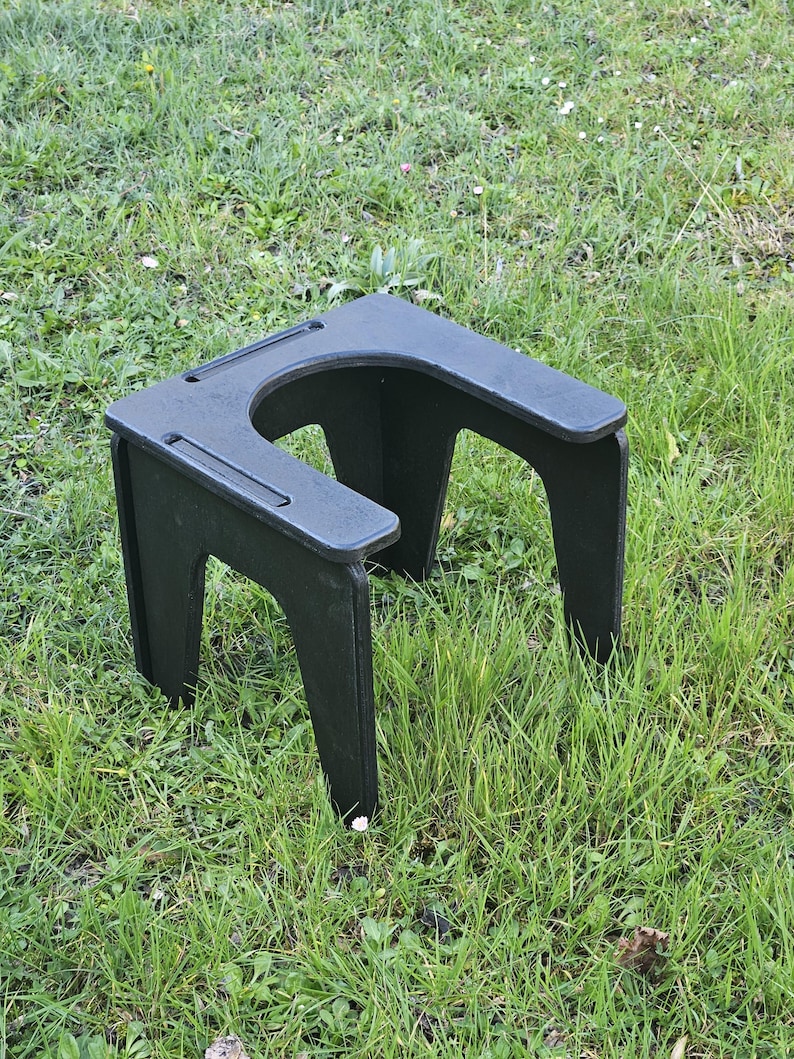 Portable Overland Toilet Chair DIY image 1