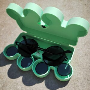 Custodia per occhiali da sole Disneyland Paris ispirata a Topolino | Stampa 3D | Chiusura magnetica e feltro | Prima edizione limitata