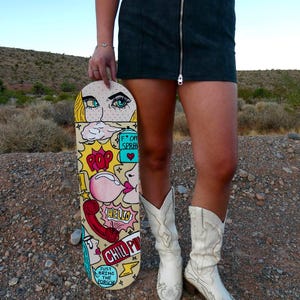 Plate-forme de skateboard peinte à la main POP ART