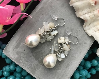 Moonstone Earrings - Pearl Earrings