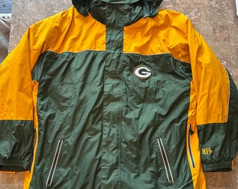 NFL Green Bay Packers 3 In 1 Jacket Men XL G-III Removable Fleece Stadium Parka. Hooded jacket with removable Logo fleece sweater / vest. Pe