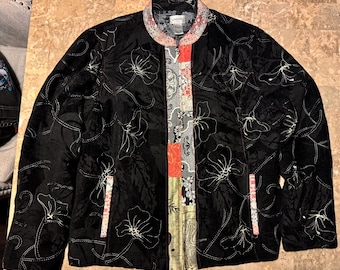 Chico's Women Black Velvet Asian Design zip jacket embroidered Sz 2 Floral Patch