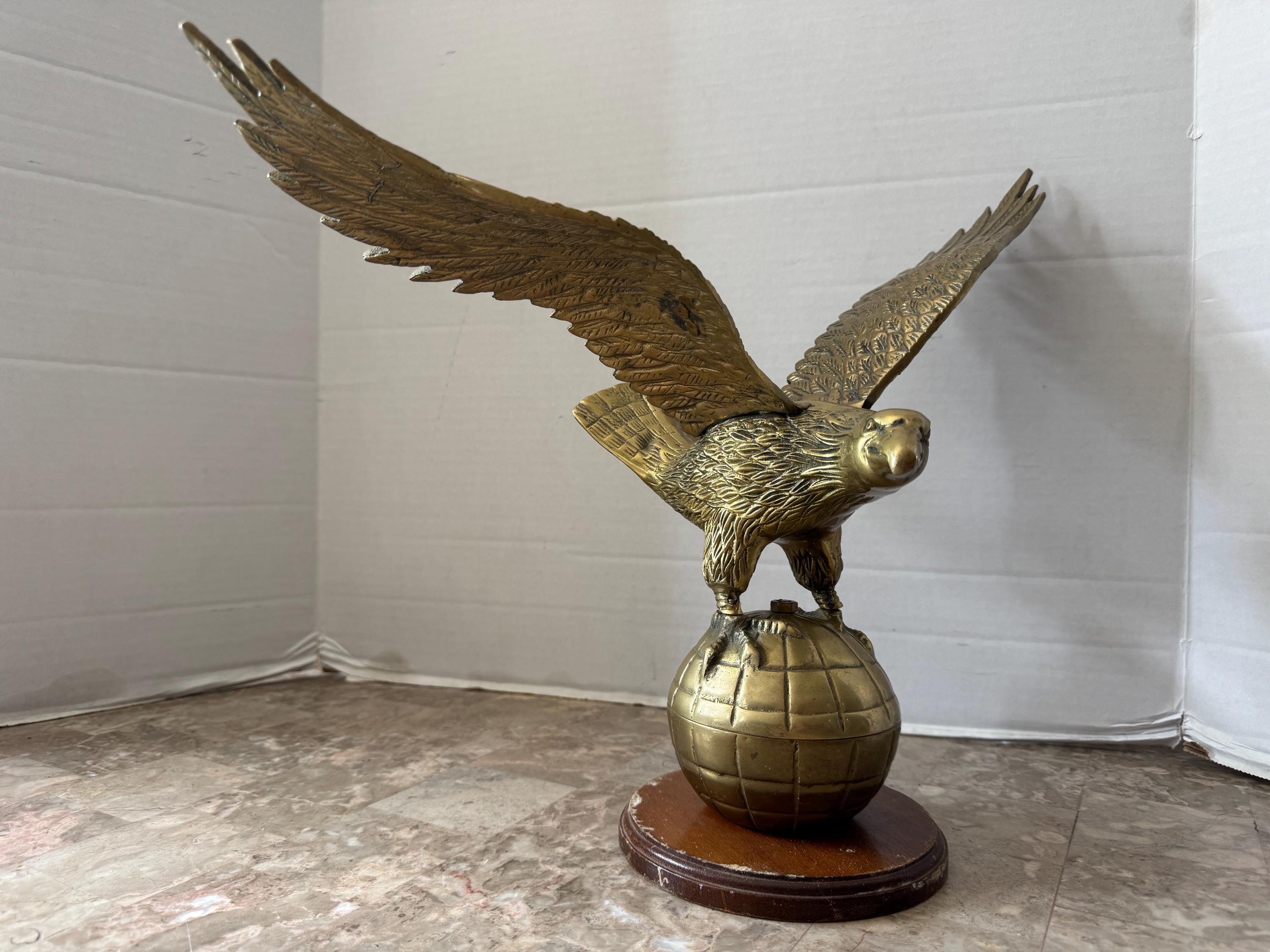 アンティーク灰皿木製鷹鷲 アンティーク灰皿木製鷹鷲