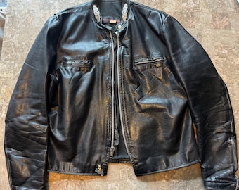 Vintage 60-70's Brooks Detroit Michigan Leather Cafe RACER MOTORCYCLE JACKET Lg. Awesome heavy leather jacket see photos for sizing.