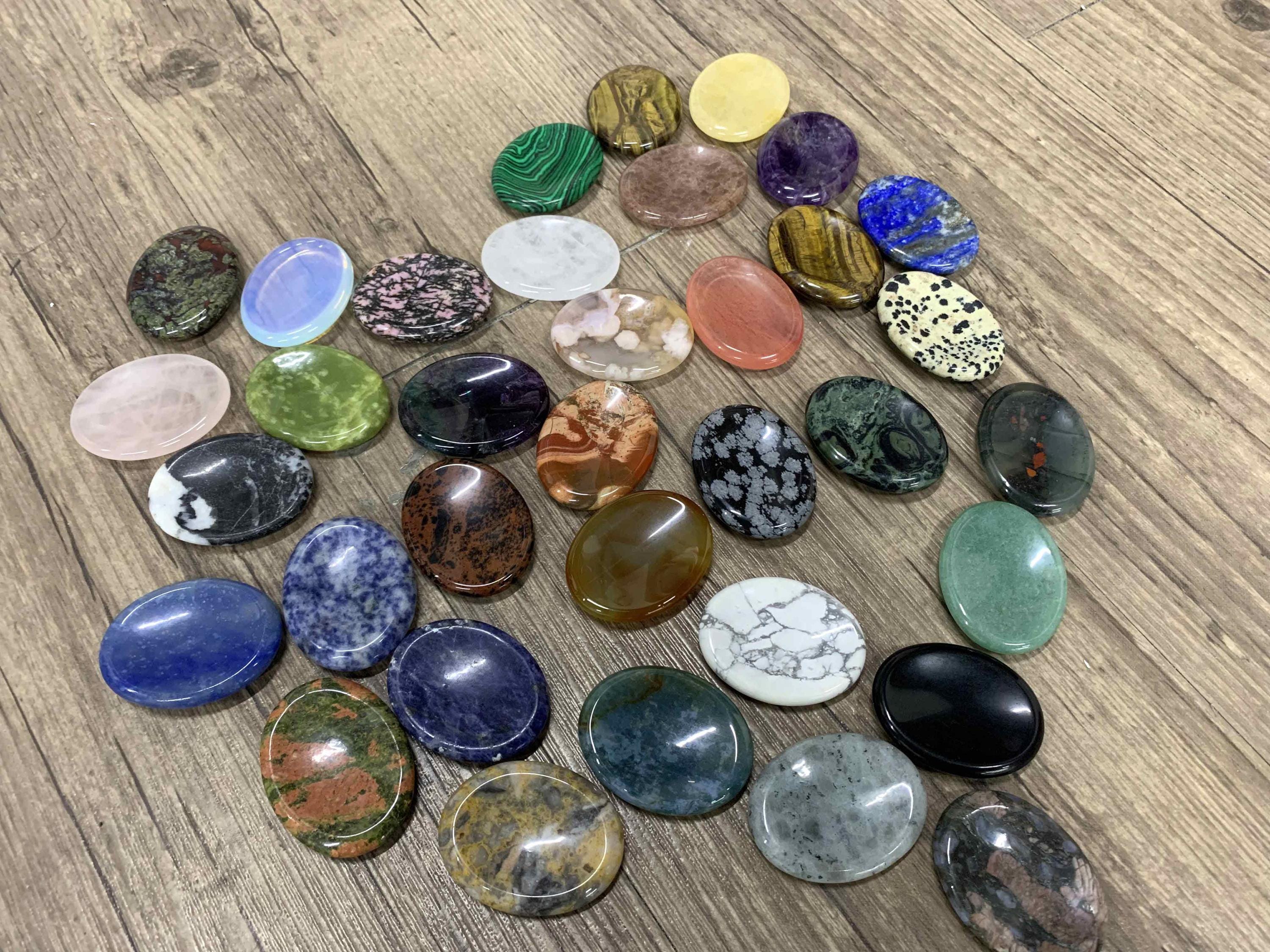 Natural Polished Crystal Worry Stone – Pocket-Sized Healing Gemstone for Stress Relief, Meditation, and Anxiety Support