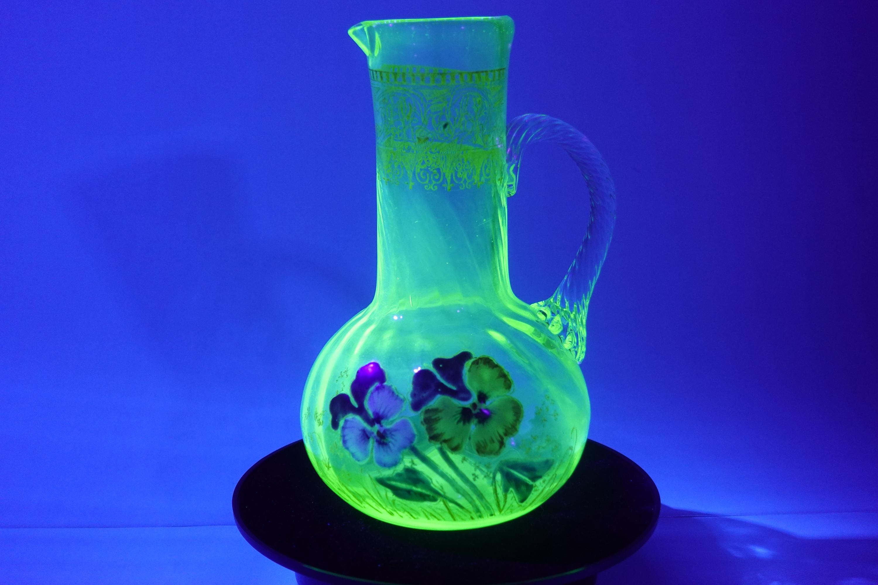 Uranium glass vintage - Etsy 日本